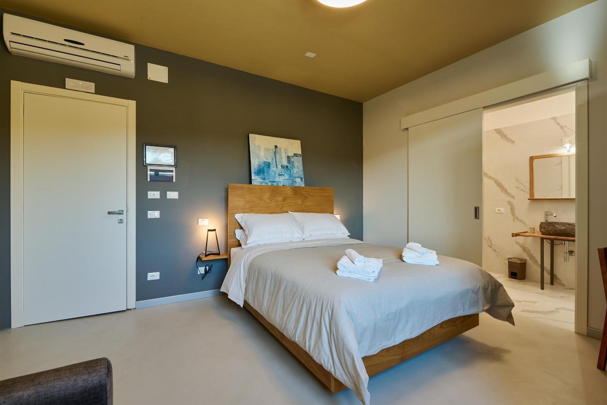 La Dama Country Rooms มอนเตริจโจนี ภายนอก รูปภาพ